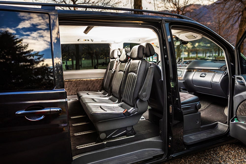 Florence taxi service Mercedes minivan