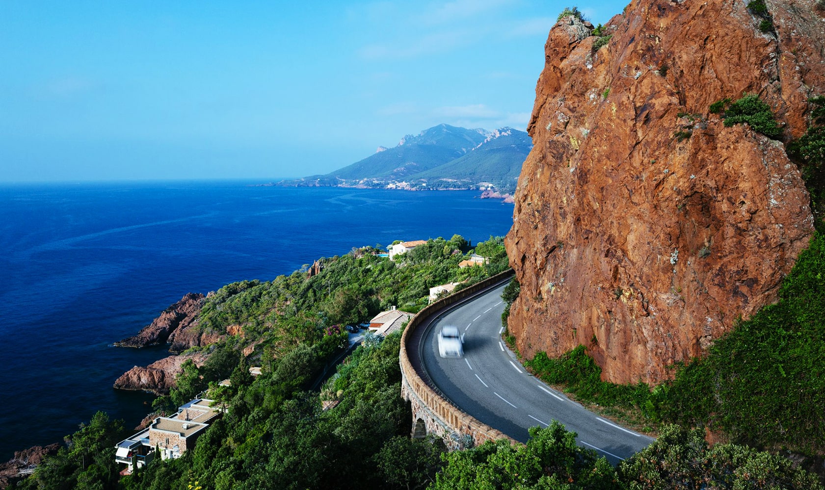 Road from Florence to Monaco taxi transfer